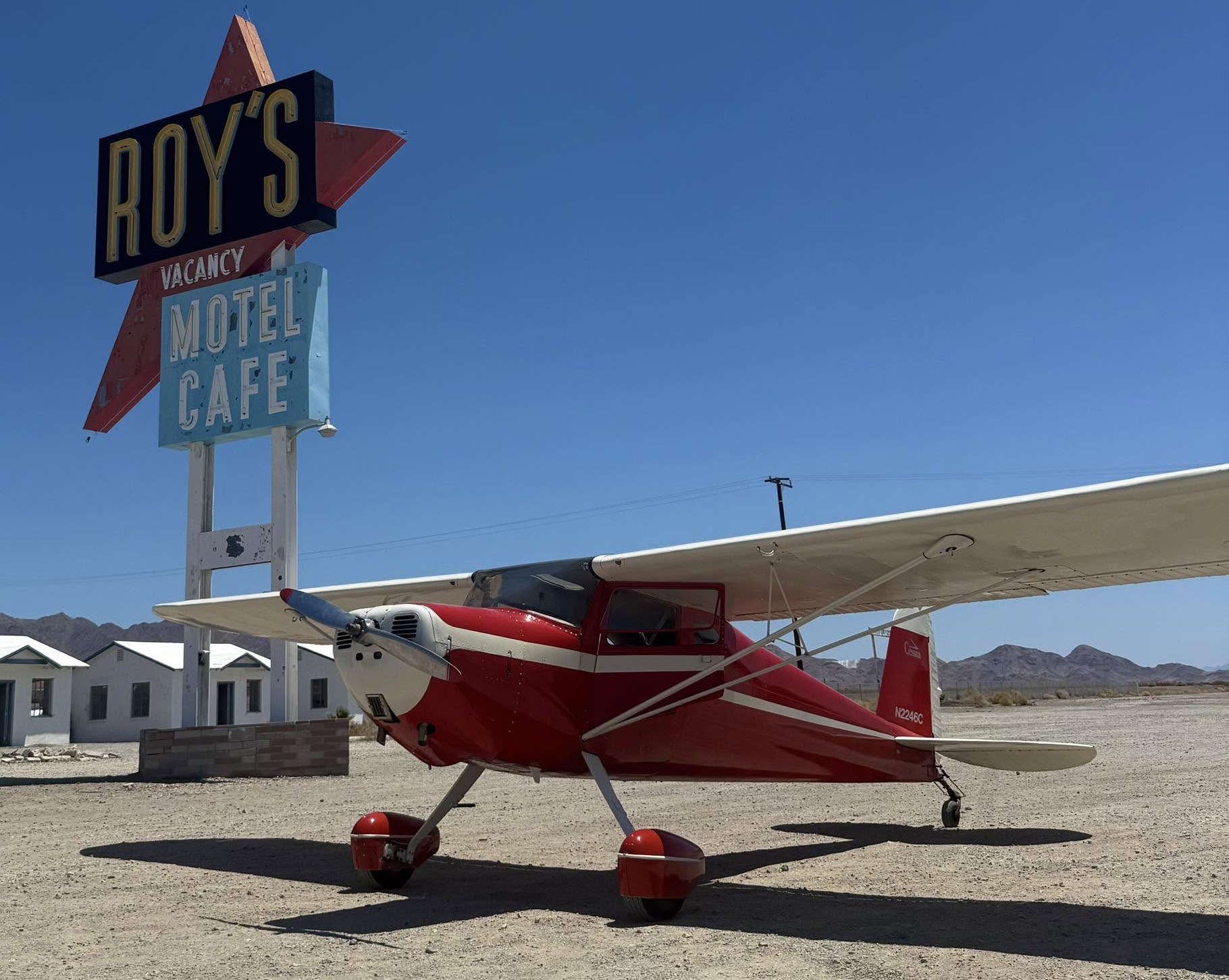 Red Cessna 140 at Roy's Motel Cafe